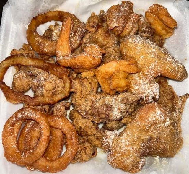 #2 Lunch Gizzard 2pc Wing N 4 Shrimp.